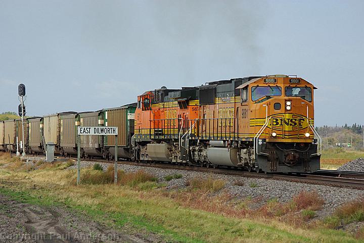 BNSF 9881 at East Dilworth, MN.jpg